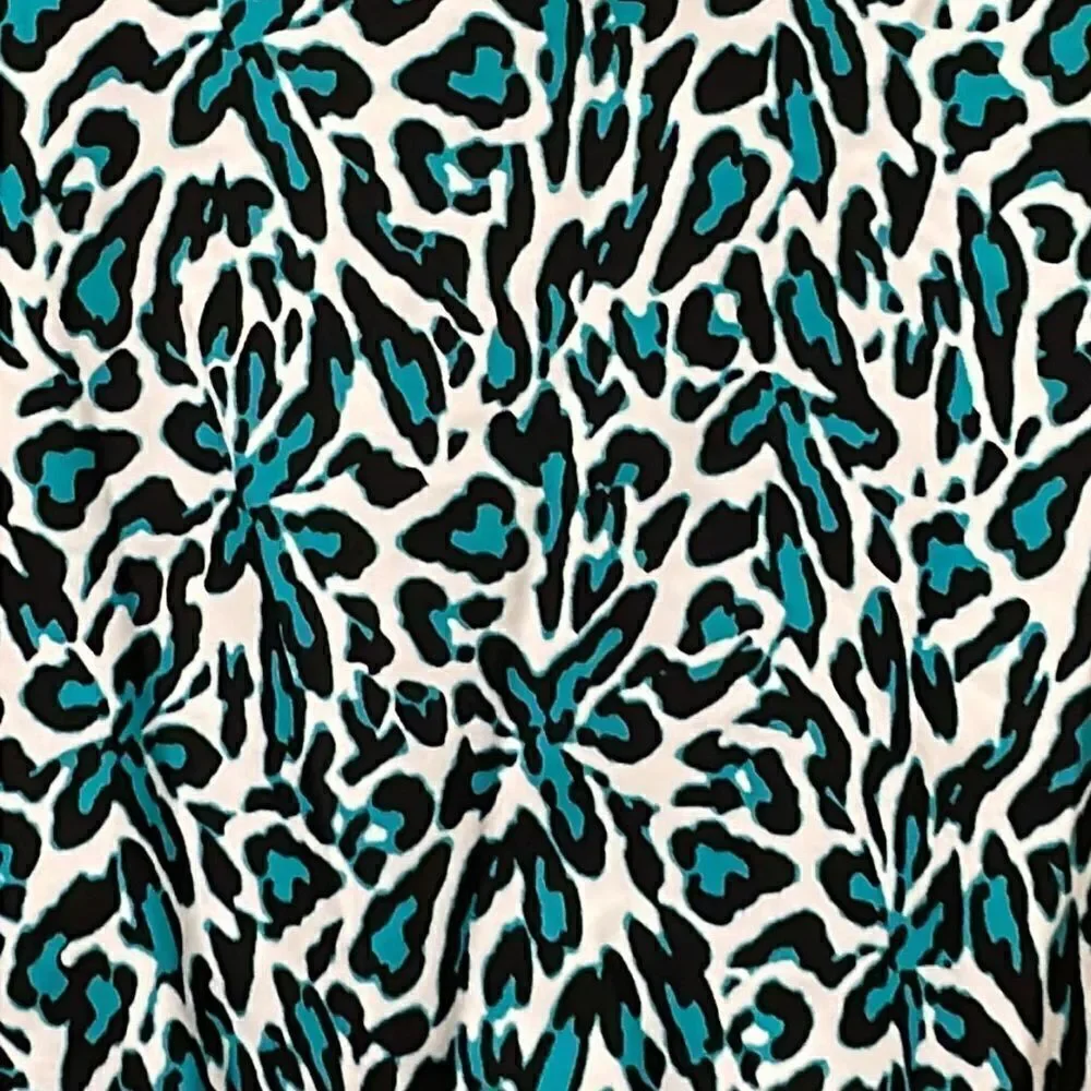 NWOT Jaclyn Smith Leopard Tankini Swim Top.  Size 6 S small
